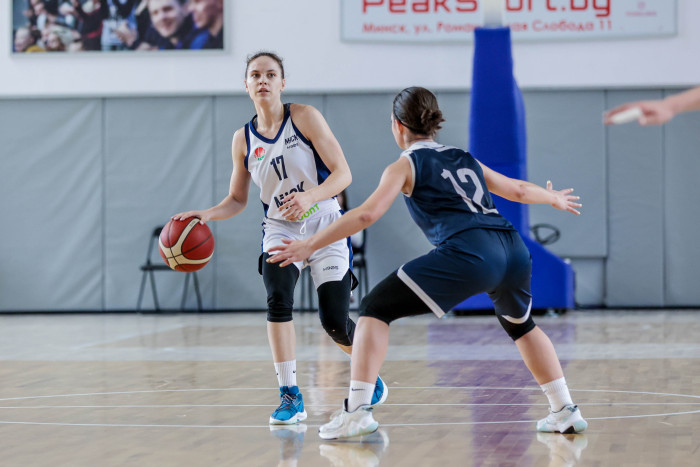 Женская команда “МИНСК” побеждает в первом матче плей-офф